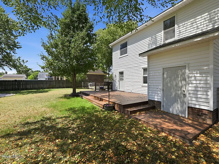 2117 Canyon Dr — Photo 42