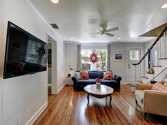 5th image of 2104 De Verne St