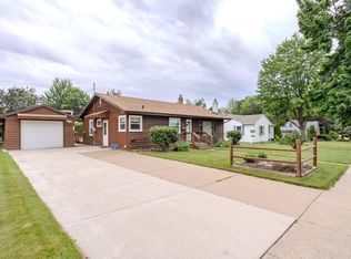 605 Weston Ave, Rothschild, WI 54474