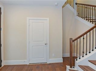 2112 Radcliffe St, Houston, TX 77007