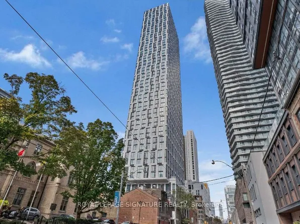 252 Church St #515, Toronto, ON M5B 0E6