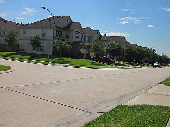 2nd image of 8022 Montague Manor Ln