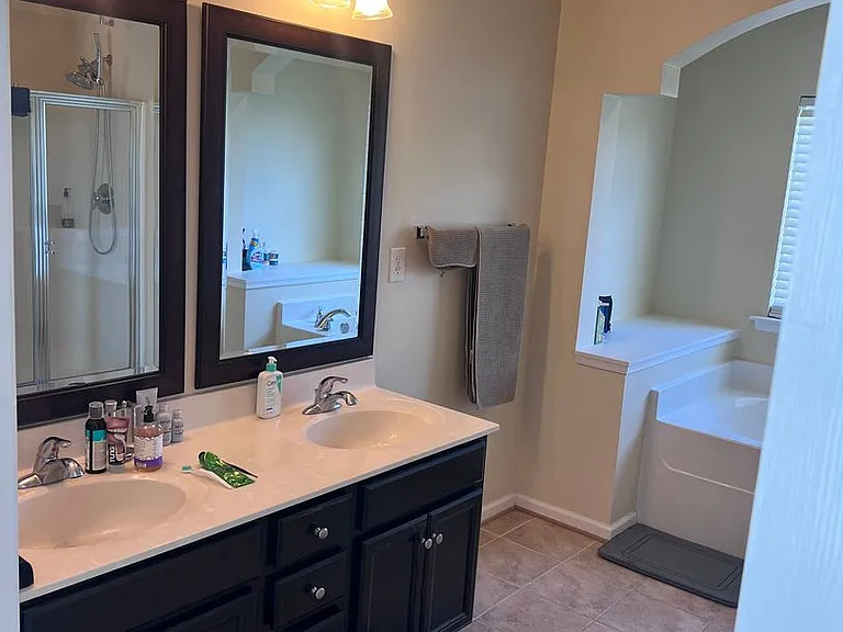 13 Hampshire Glen Pkwy — Photo 20