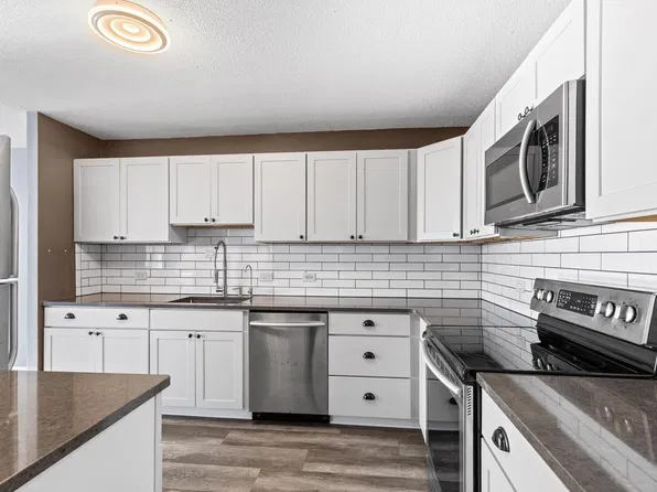 1919 N Summit AVENUE #2E, Milwaukee, WI 53202