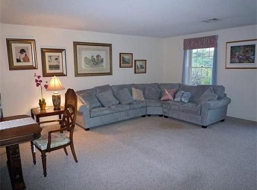 5th image of 70 Weatherly Dr Unit 107