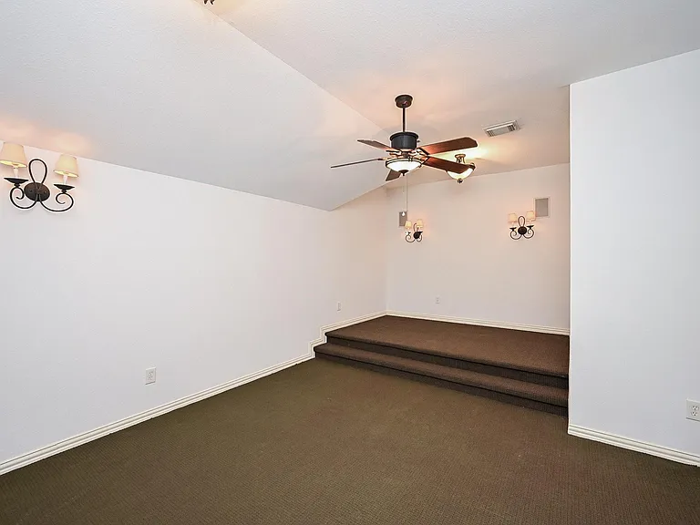 7431 Baldwin Xing — Photo 31