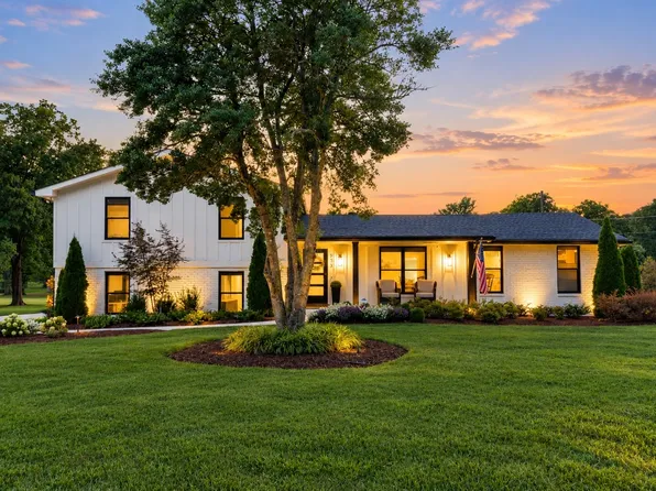 513 Mansion Dr, Brentwood, TN 37027