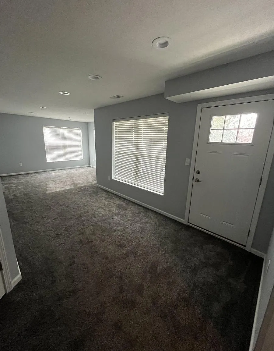 1207 Central Avenue - K — Photo 4