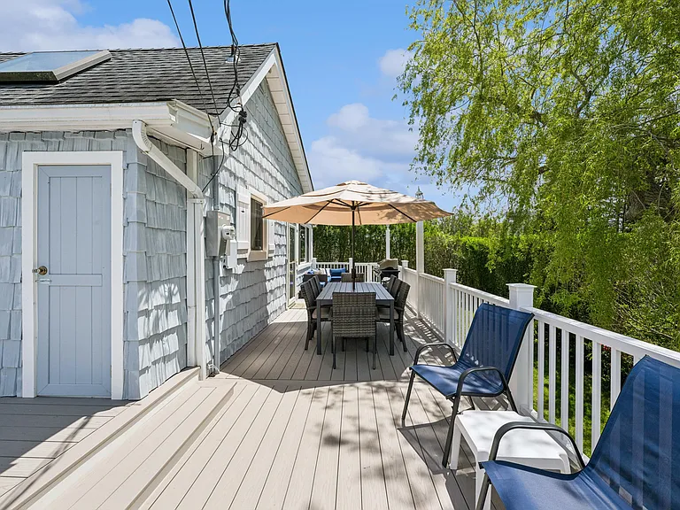 20 Franklin Dr — Photo 5