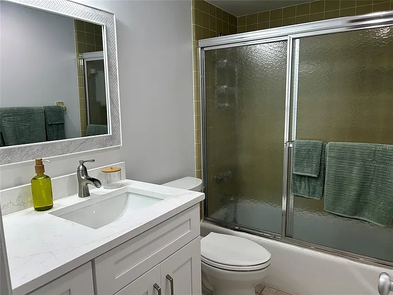 8625 Midnight Pass Rd #305B — Photo 23