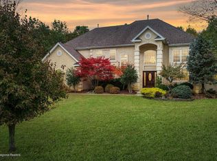 21 Woods Edge Dr, Jackson, NJ