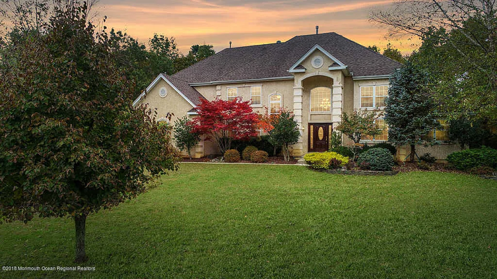 21 Woods Edge Dr photo 1