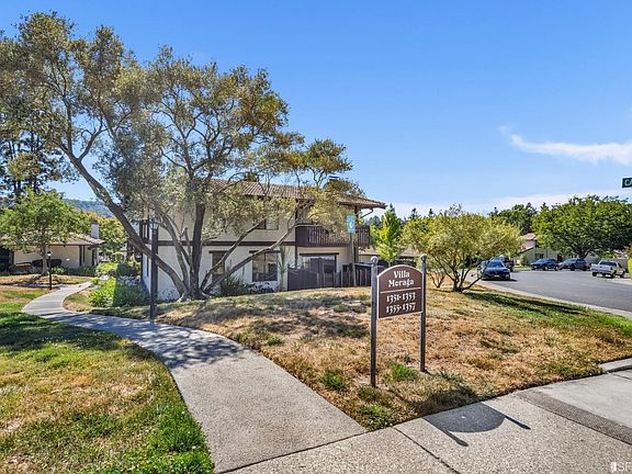 2nd image of 1357 Camino Peral APT B