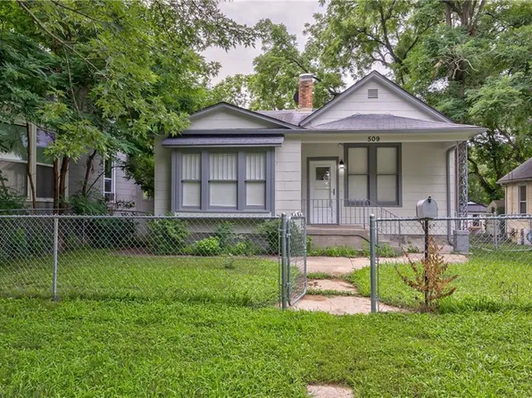 509 Vine St, Leavenworth, KS 66048