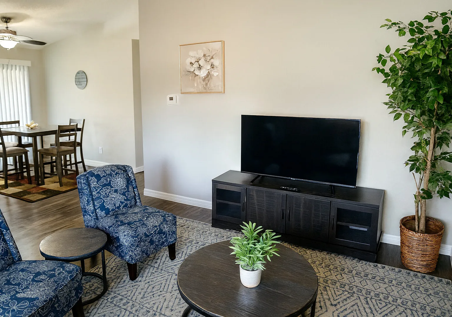 Fully Furnished 2 Bed / 2 Bath Home with Garage & Private Yard — Photo 1