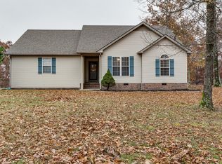 373 Overhead Bridge Rd, Hampshire, TN 38461