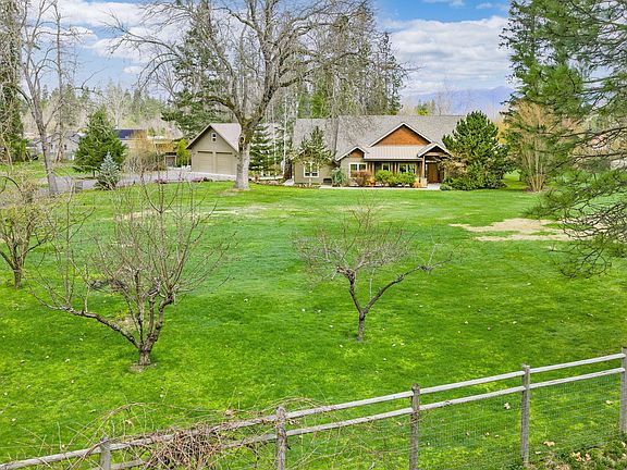 2nd image of 3070 Sand Creek Rd