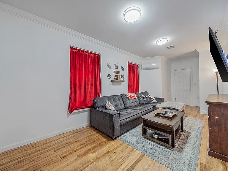 135 W 136th St #1F — Photo 3