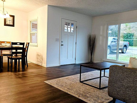 5th image of 3268 Hulsey Ave SE