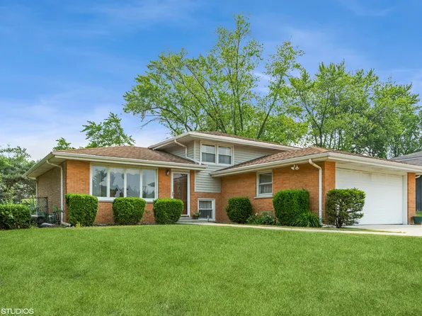 8023 W 89th St, Hickory Hills, IL 60457