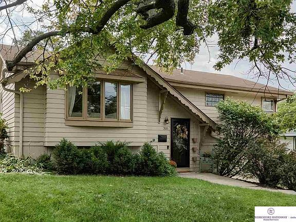 3rd image of 305 Hogan Dr