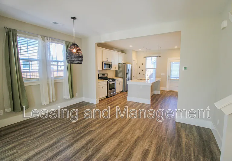 286 Great Lawn Dr — Photo 9