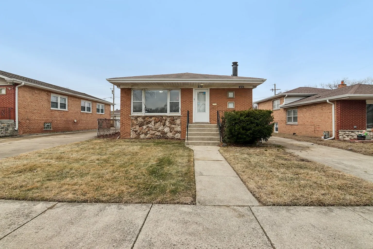 270 Madison Ave photo 1