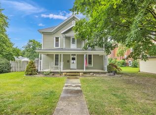 114 N Macon St, Moweaqua, IL 62550