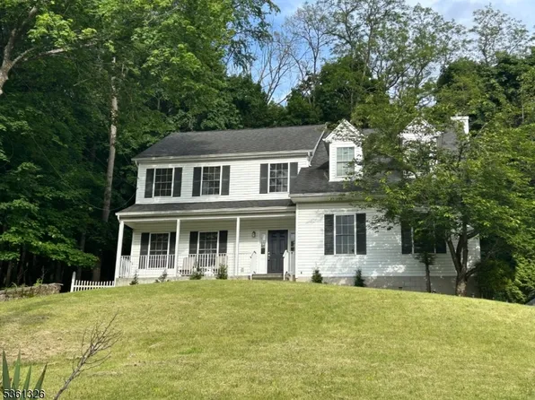 1 Elm St, High Bridge Boro, NJ 08829