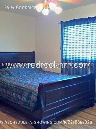 3904 Goodrich Ave NE — Photo 11