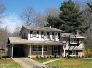 5213 Drake Ter, Rockville, MD 20853