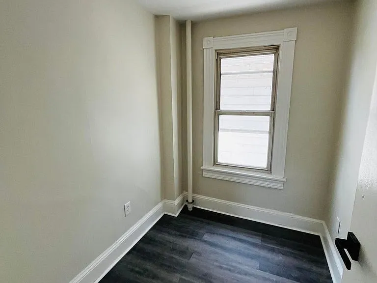 422 N Main St #2 — Photo 7