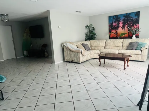 7705 Ilex Dr, Port Richey, FL 34668
