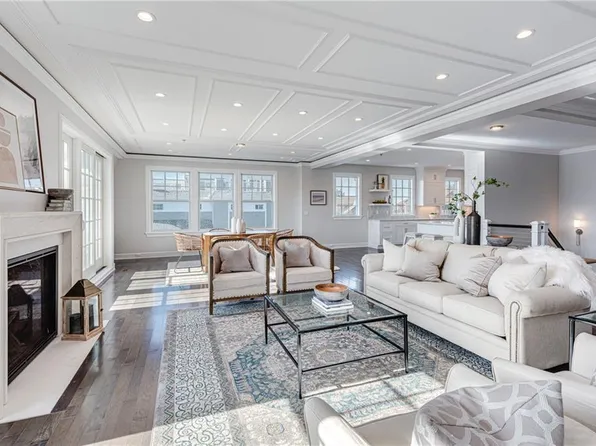 10 Brown & Howard Wharf Unit 301, Newport, RI 02840