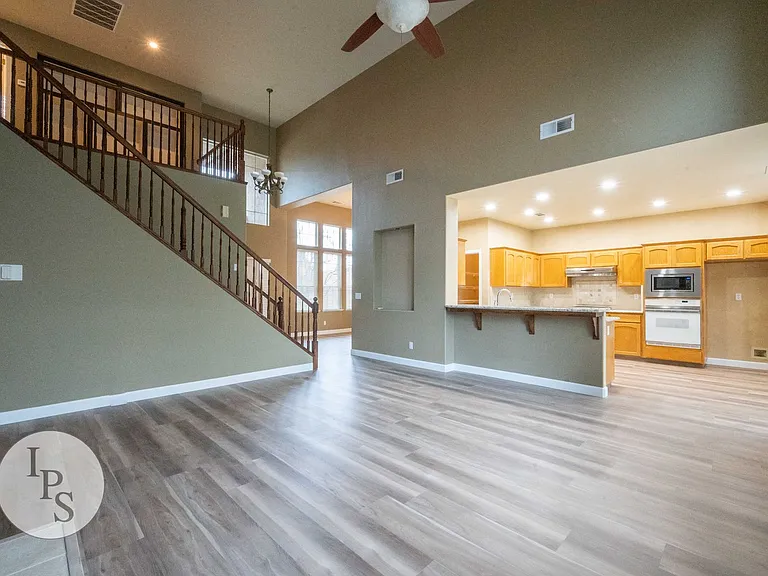 1891 E Oak Haven Dr — Photo 11