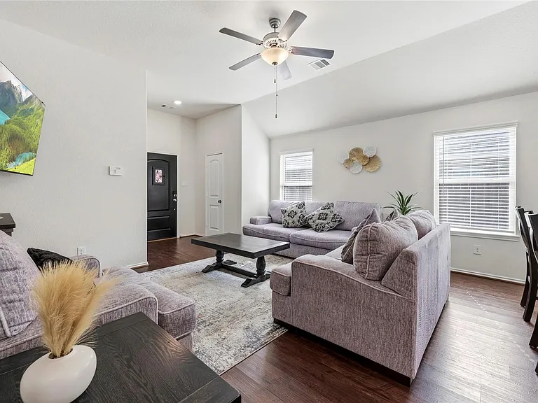 26006 Windy Prairie Ct — Photo 9