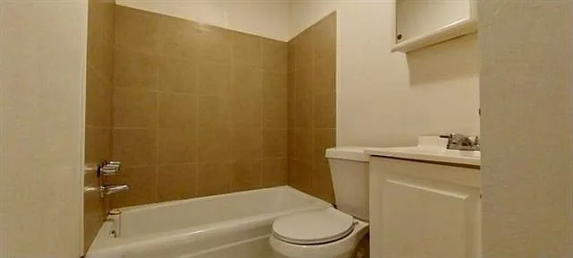 216 Marion Ct — Photo 7