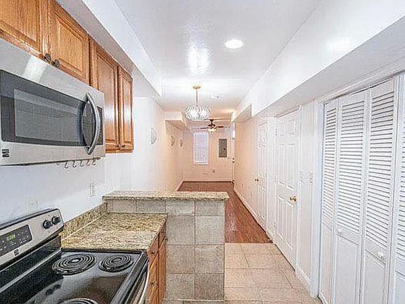 3rd image of 2217 10th St NW