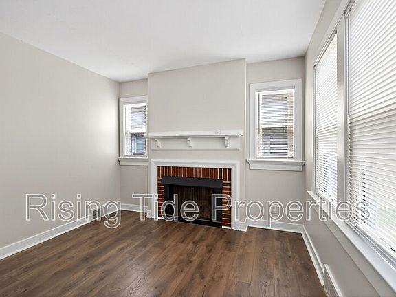 2nd image of 1512 Emmons Ave
