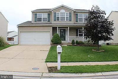 4725 Greencove Cir photo 1