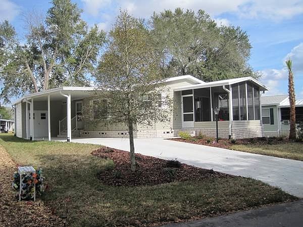 1st image of 224 Magnolia Dr