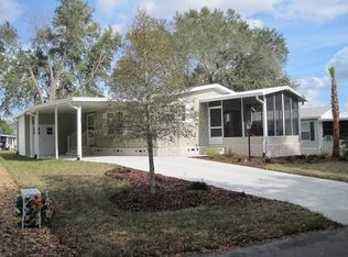 224 Magnolia Dr, Lady Lake, FL 32159