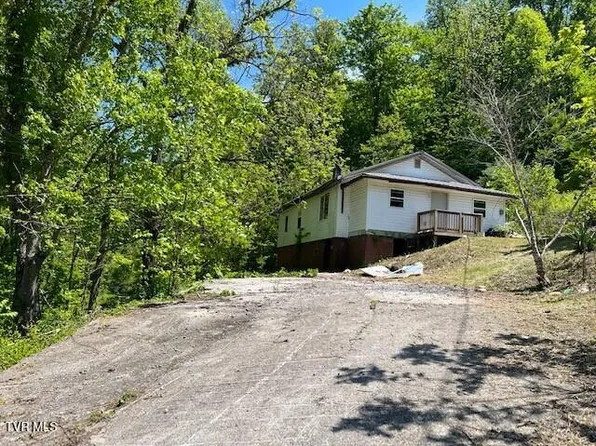 1438 Ely Town Rd, Dryden, VA 24243