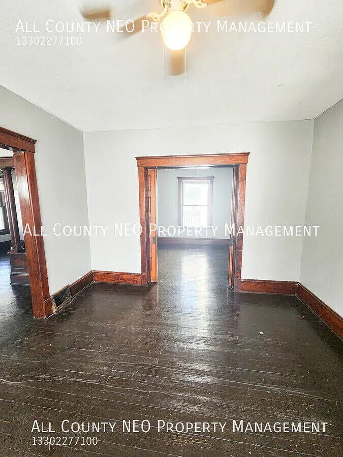 Charming Home with Covered Porch & Bay Windows! — Photo 4
