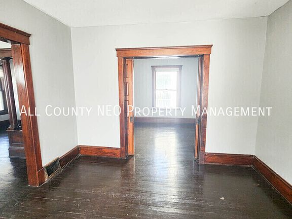 4th image of 9425 Denison Ave