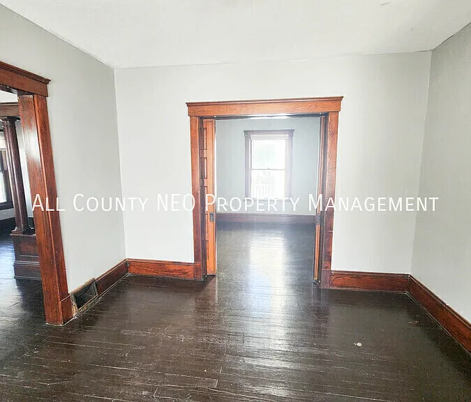 9425 Denison Ave #DOWN — Photo 4