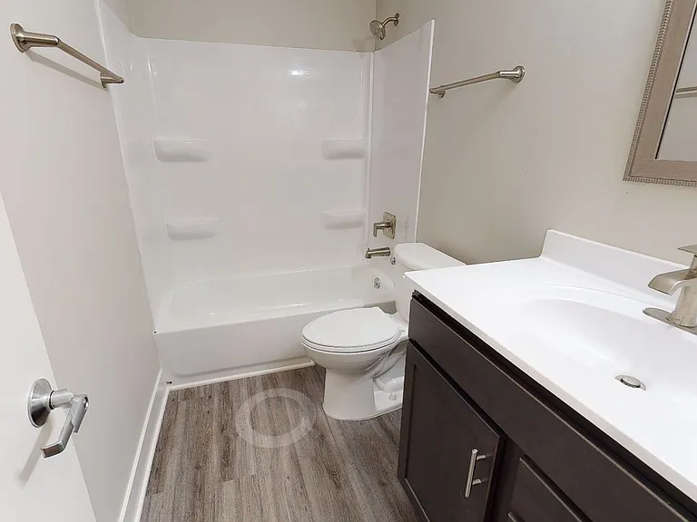 4001 Holdrege St — Photo 34