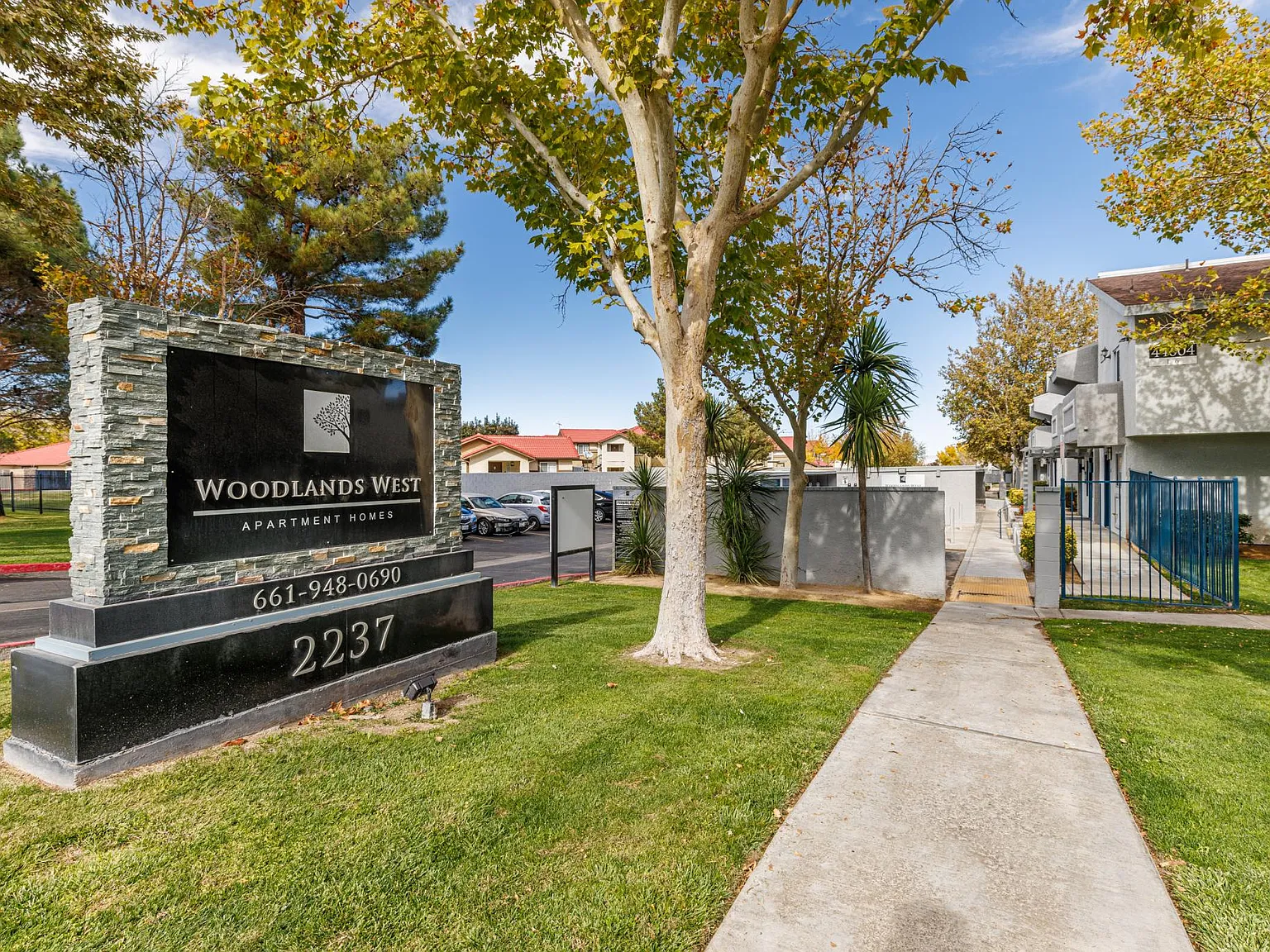 Woodlands West — Photo 2