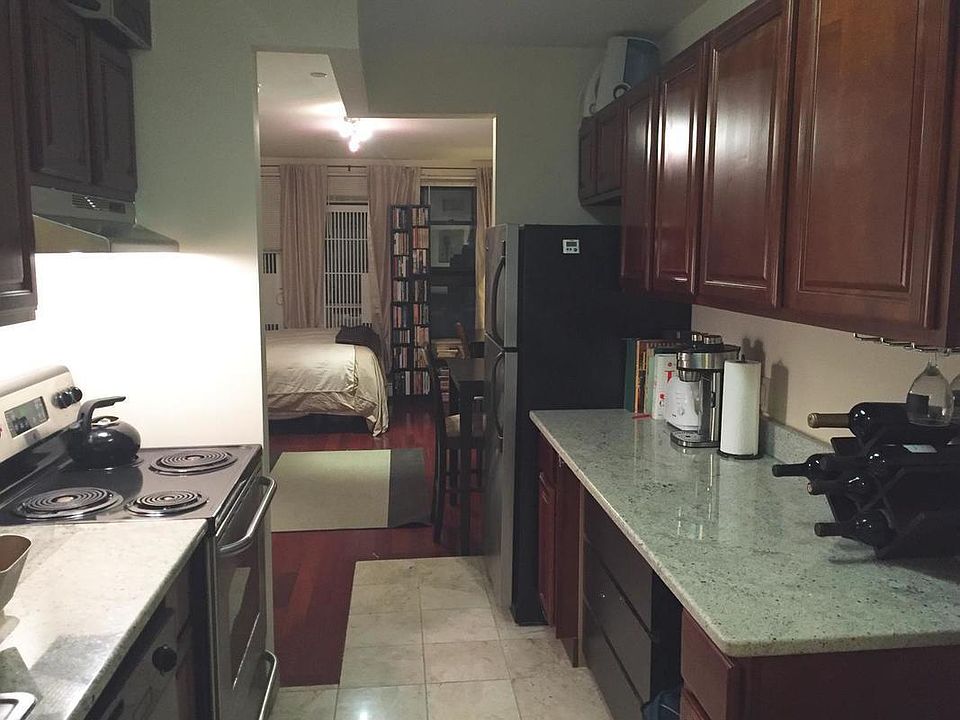 2nd image of 2119 Frederick Douglass Blvd APT 4D