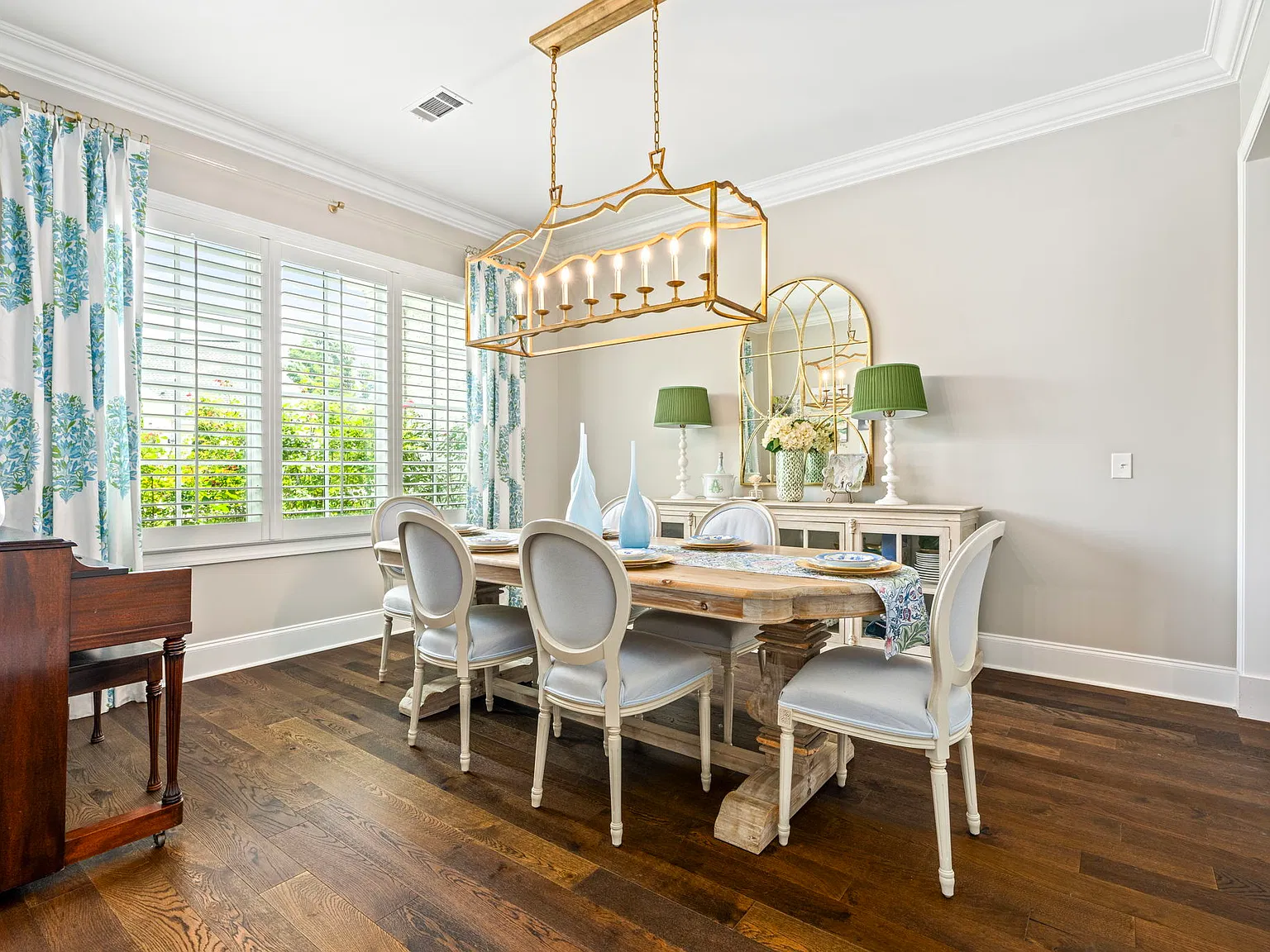 5 bed, 3400 sqft, $4,800 — Photo 4